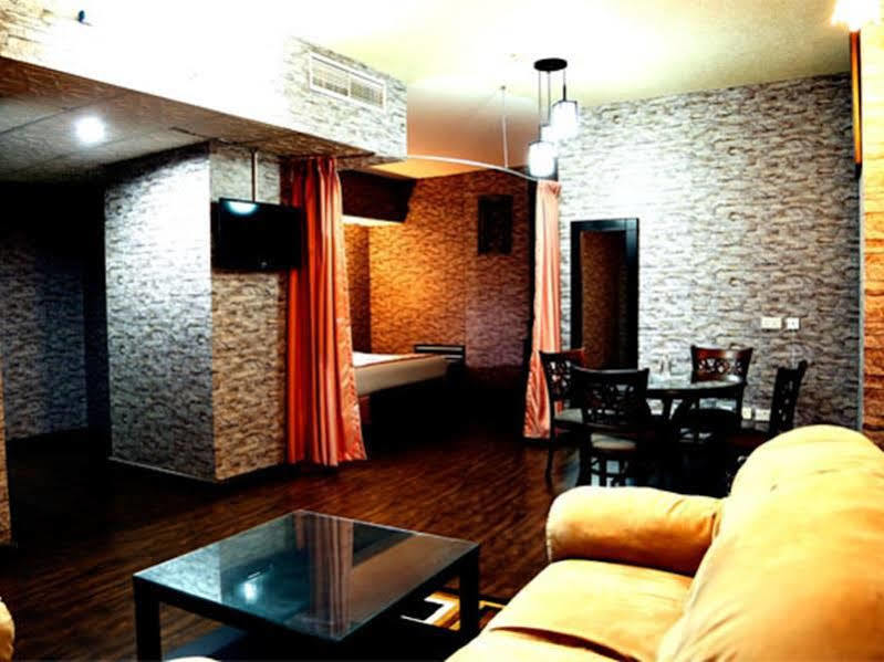 Rafee Hotel Dubai Exterior foto